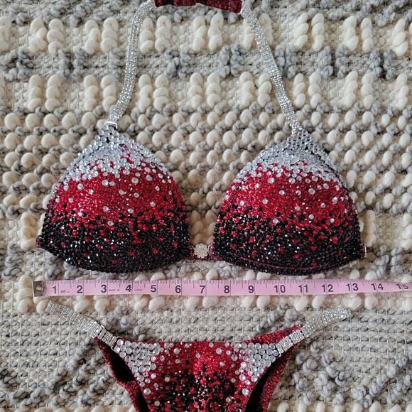 Competition Posing Bikini - Picture 2 of 7